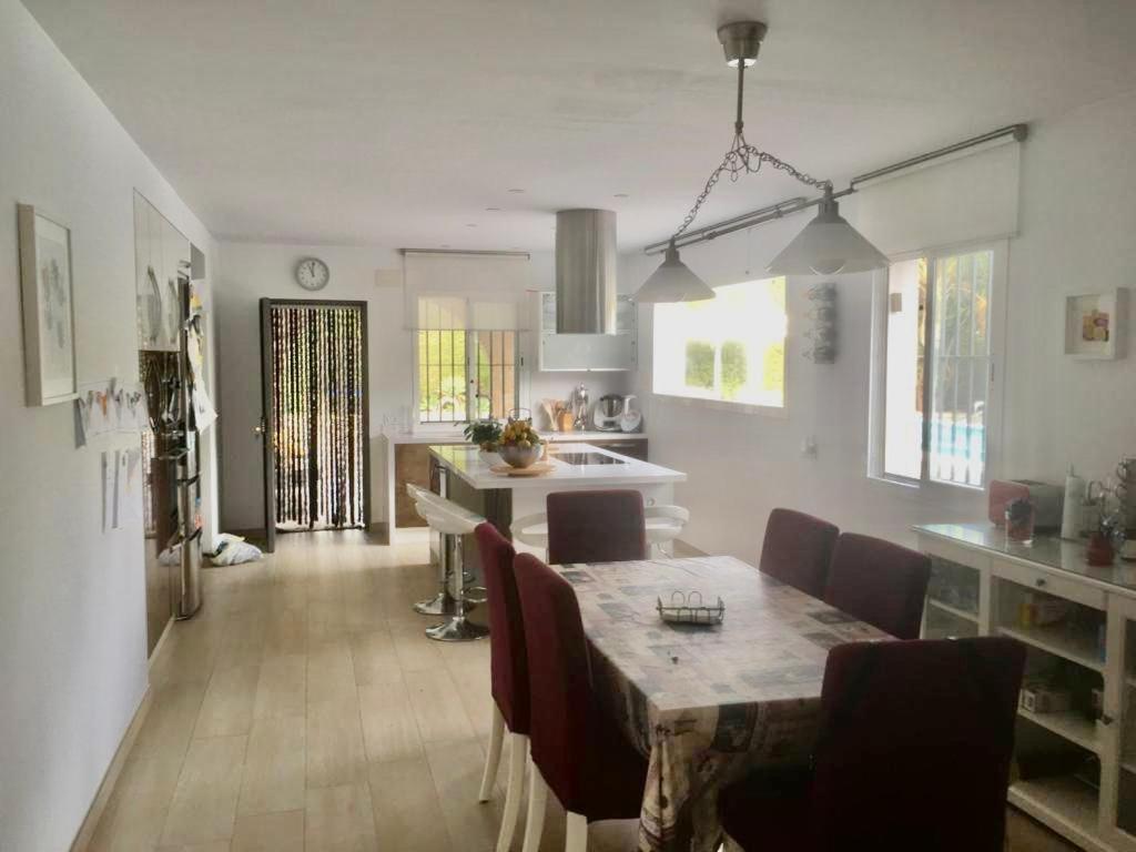 Torrealta, 4000 M2 * Cádis